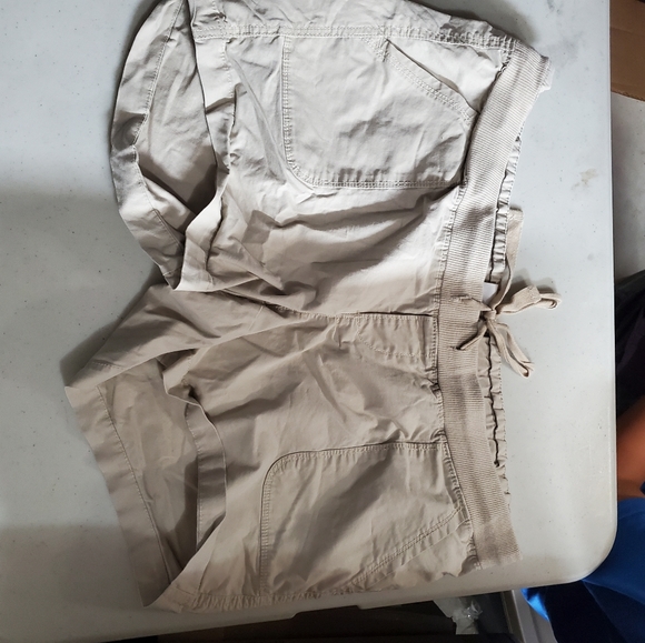 3 Pairs of Shorts, Cute Teen - Picture 5 of 8